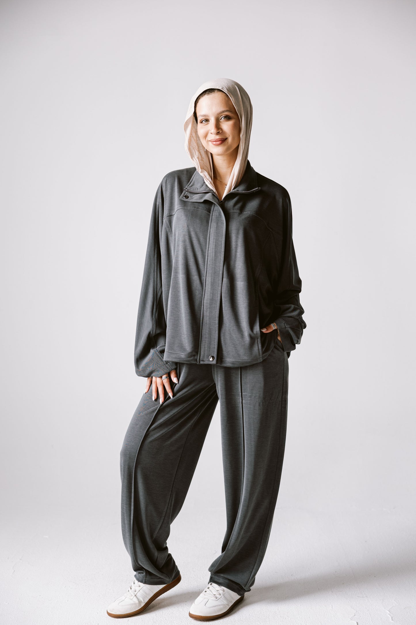 Essential Cotton set In Gray