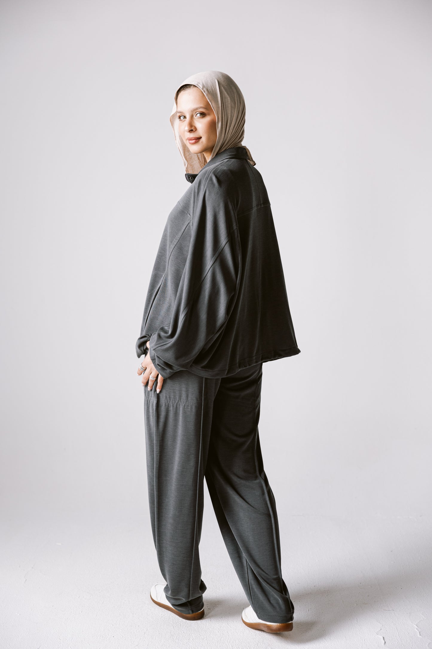 Essential Cotton set In Gray