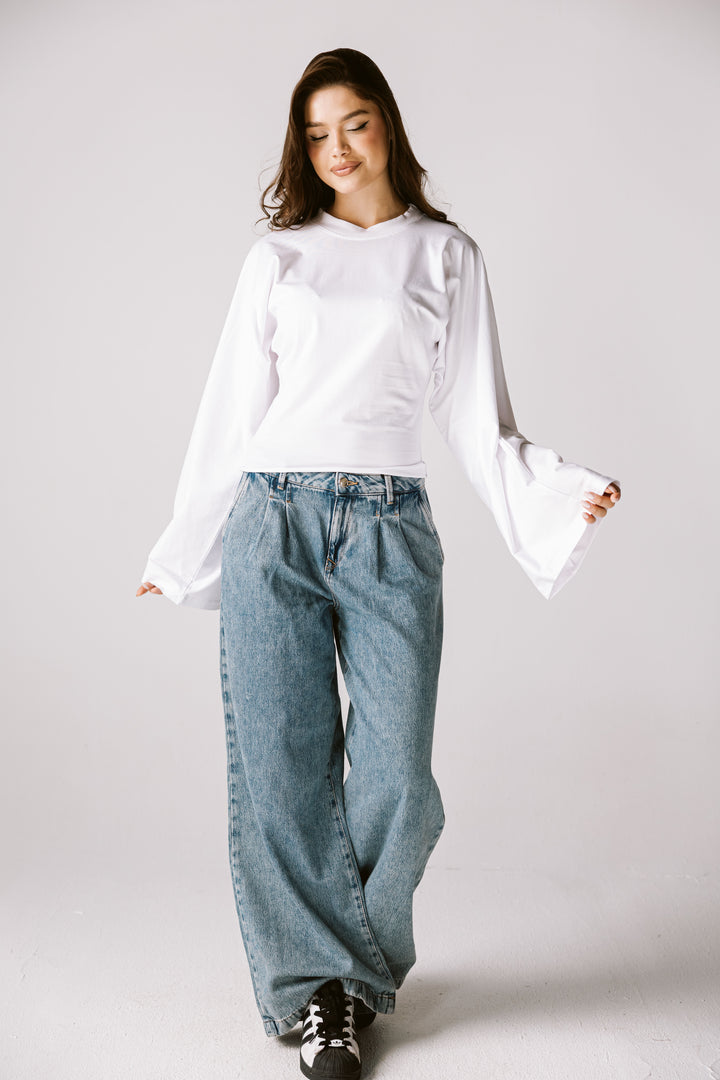 Balloon Sleeve Top In white