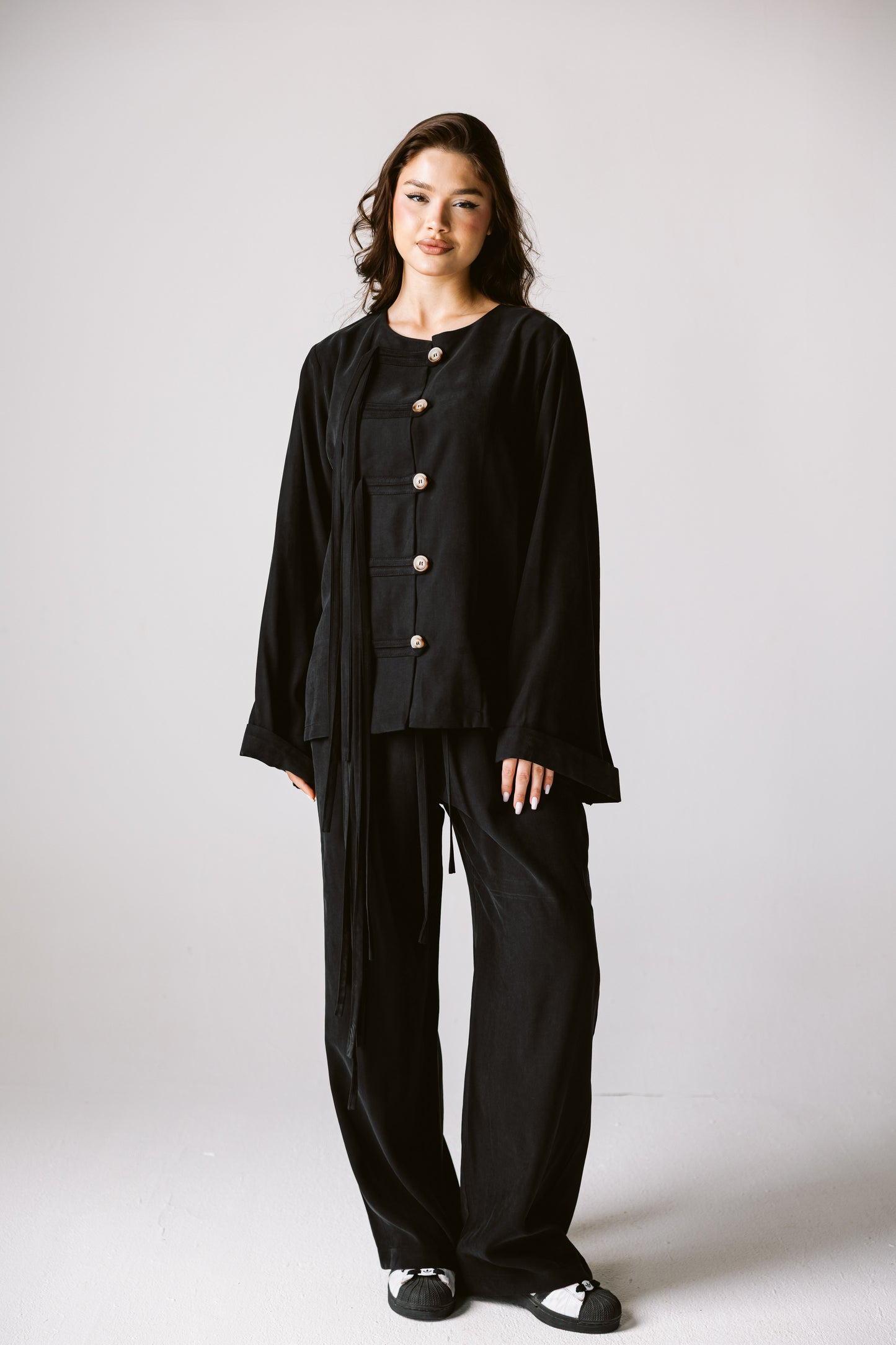 Fringes Set In Black