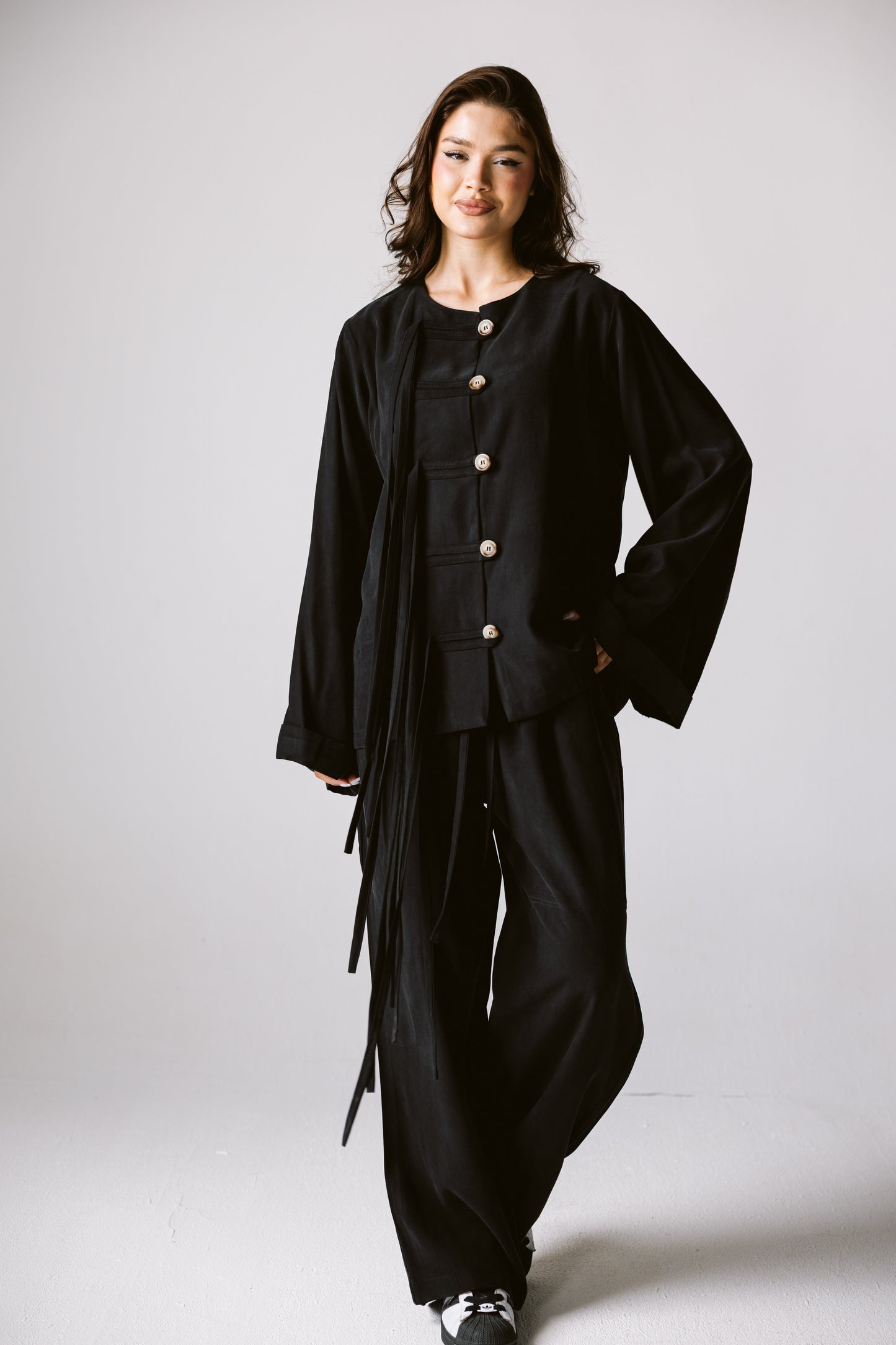 Fringes Set In Black