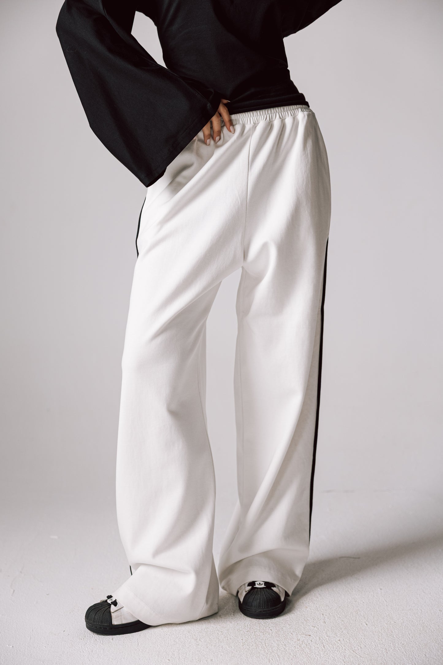 Wide cotton pants In White