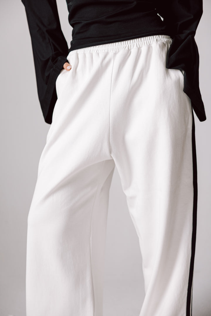 Wide cotton pants In White