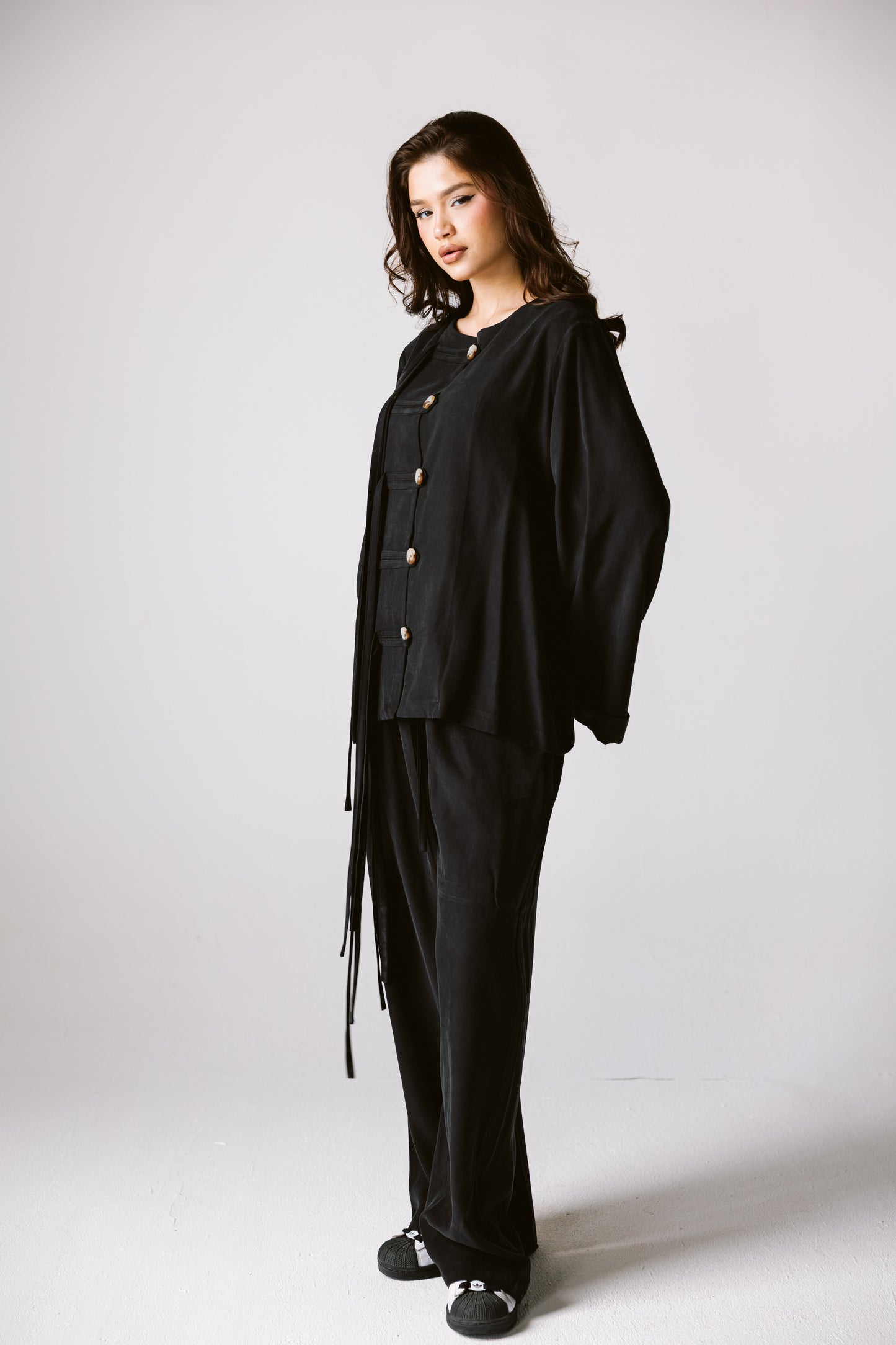 Fringes Set In Black