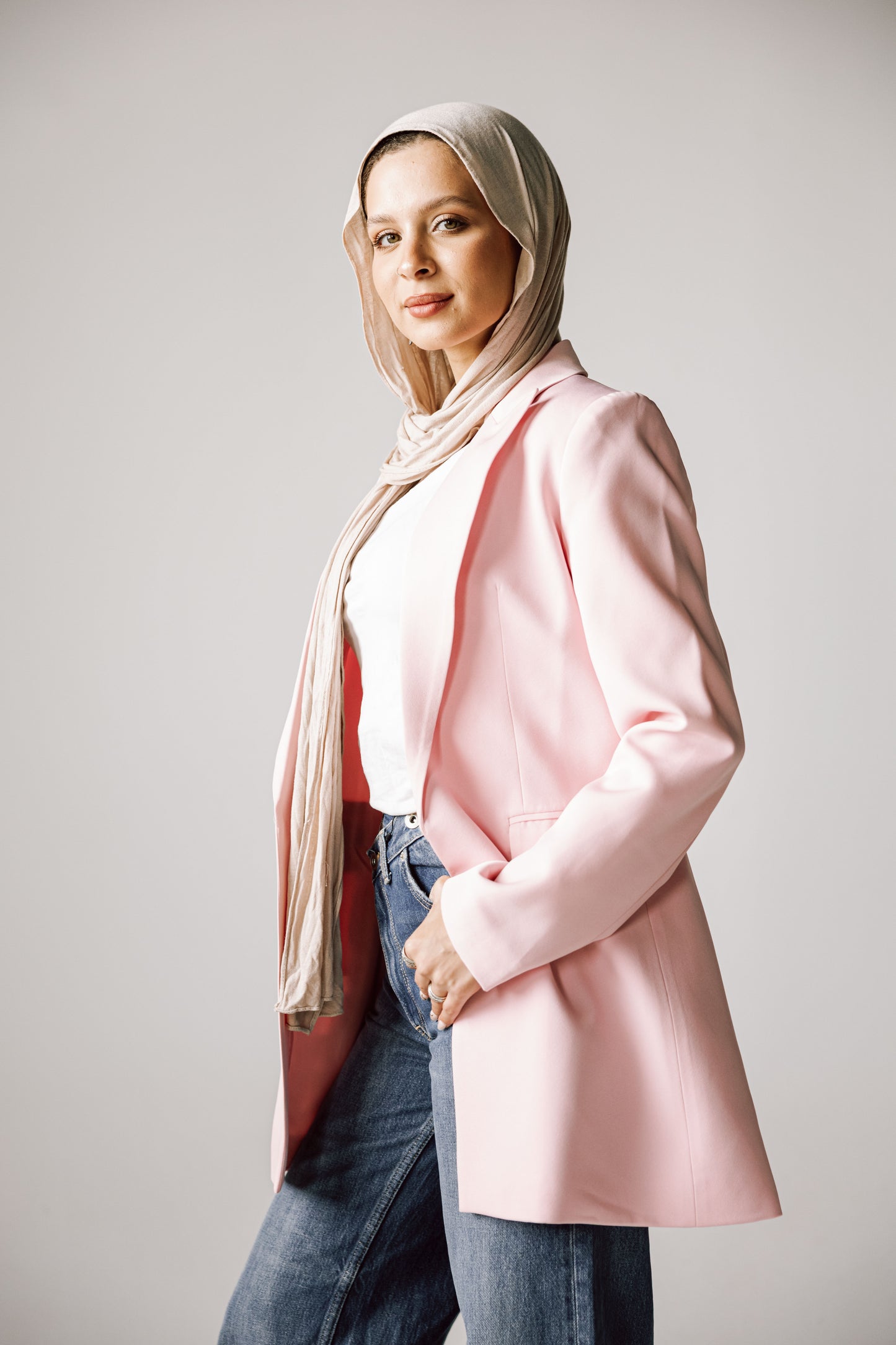 Slim fit pink blazer